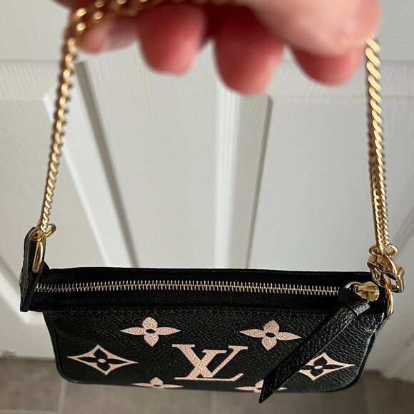 Louis Vuitton Mini Pochette Empreinte Embossed Leather - Authentic - Picture 13 of 17